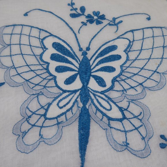 Vintage Embroidered Butterfly Cotton Hankie - Picture 2 of 7